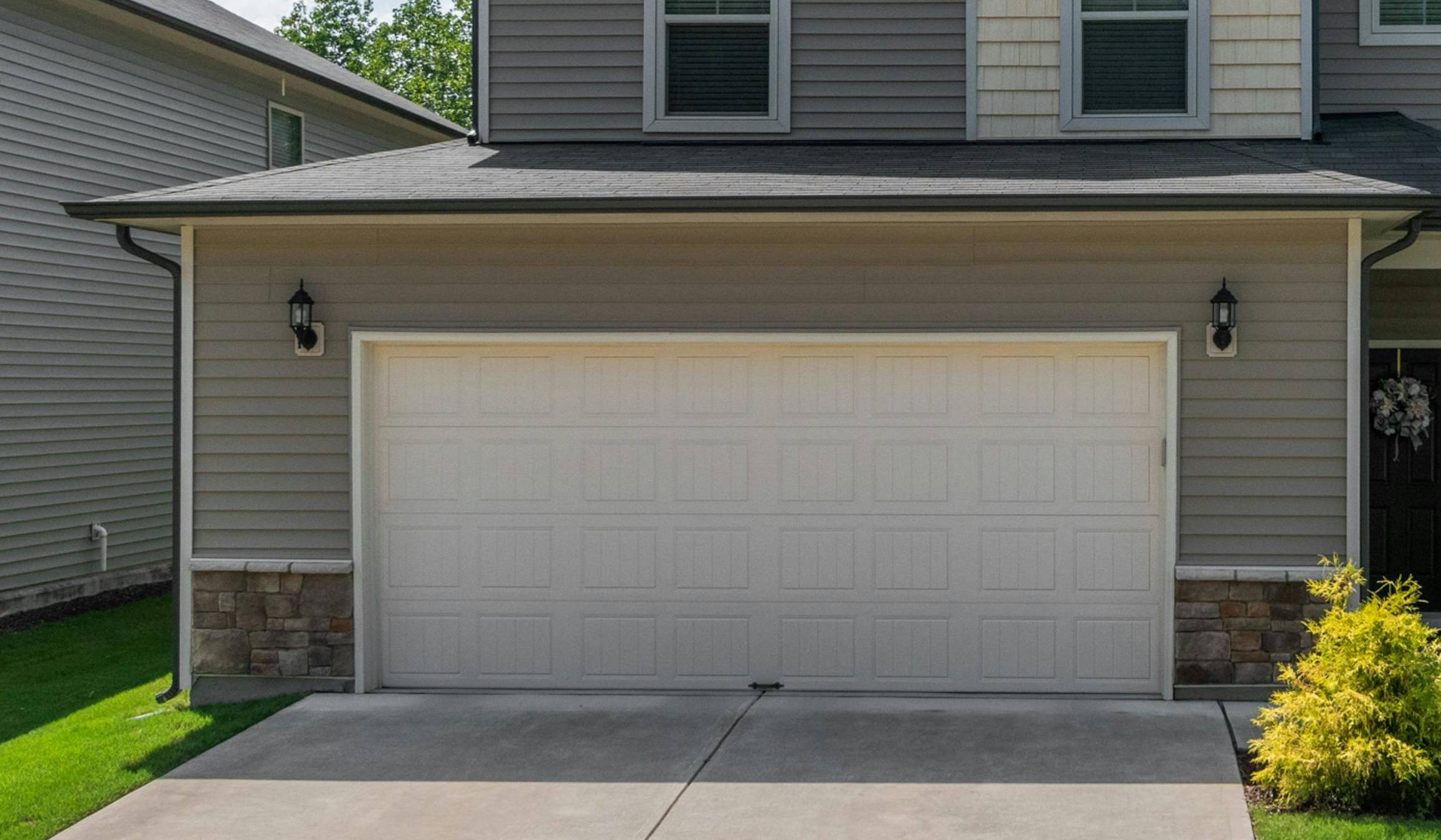 How to Manually Open My Garage Door 17 Emergency-Garage-Door-Opener