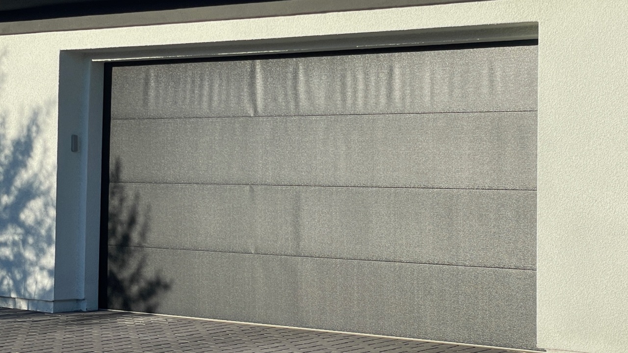 How to Protect Your Garage Door from Sun Damage: 7 Warning Signs to Watch For 15 How to Protect Your Garage Door from Sun Damage 7 Warning Signs to Watch For 2