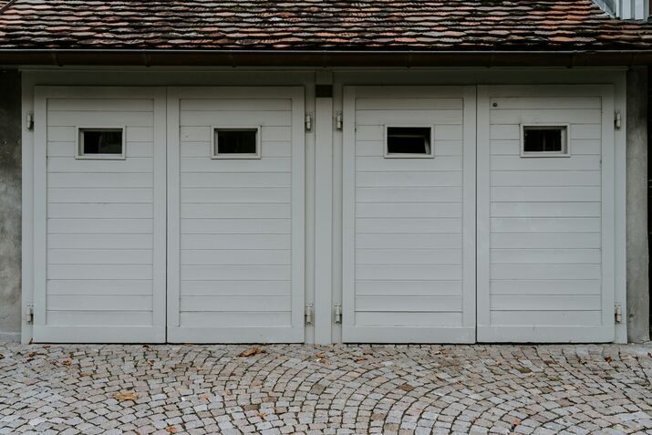 garage door installation date